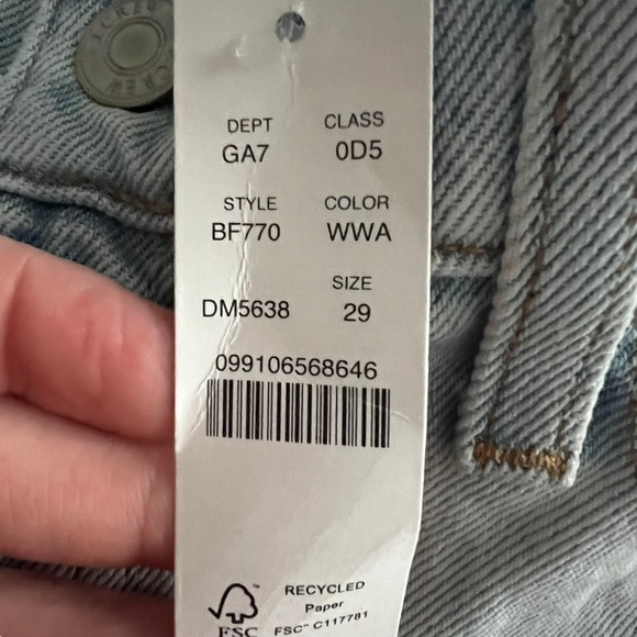 J. Crew - NWT High-rise '90s Classic Straight Fit Jean in Waterside Wash Sz 29 - Picture 10 of 10